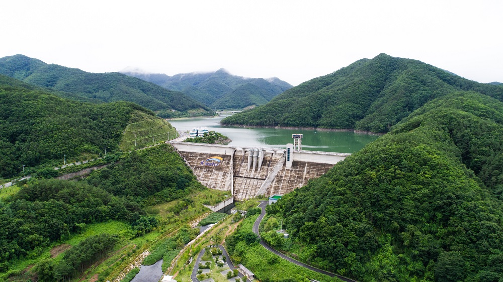 한국수자원공사, 의성 산불 진화에 성덕댐 긴급 방류 등 적극 협력 이미지[4]