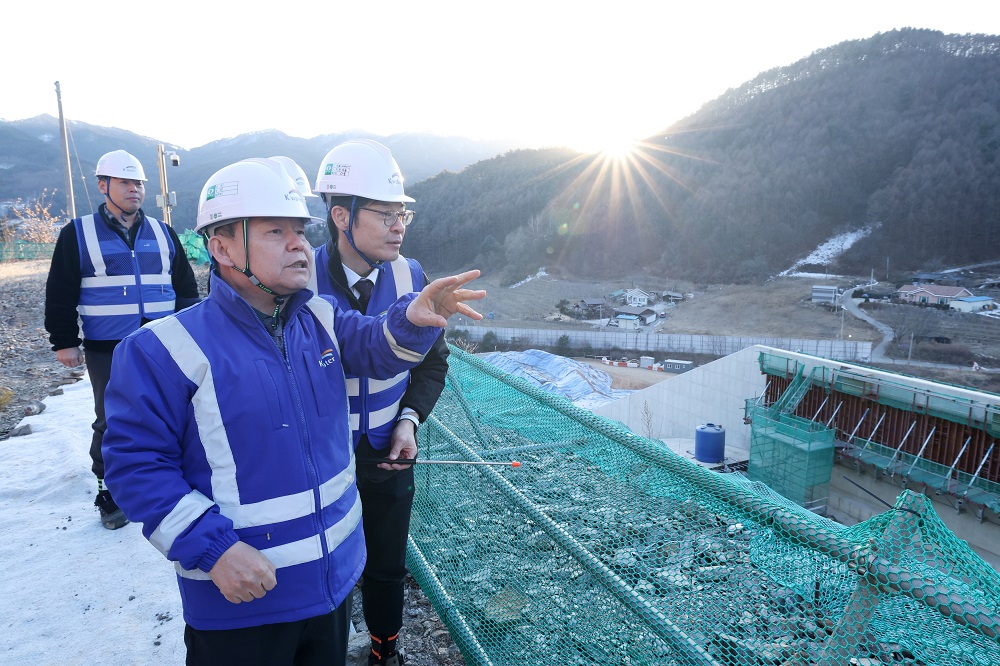 윤석대 한국수자원공사 사장, 혹한기 봉화댐 건설 현장점검 이미지[1]