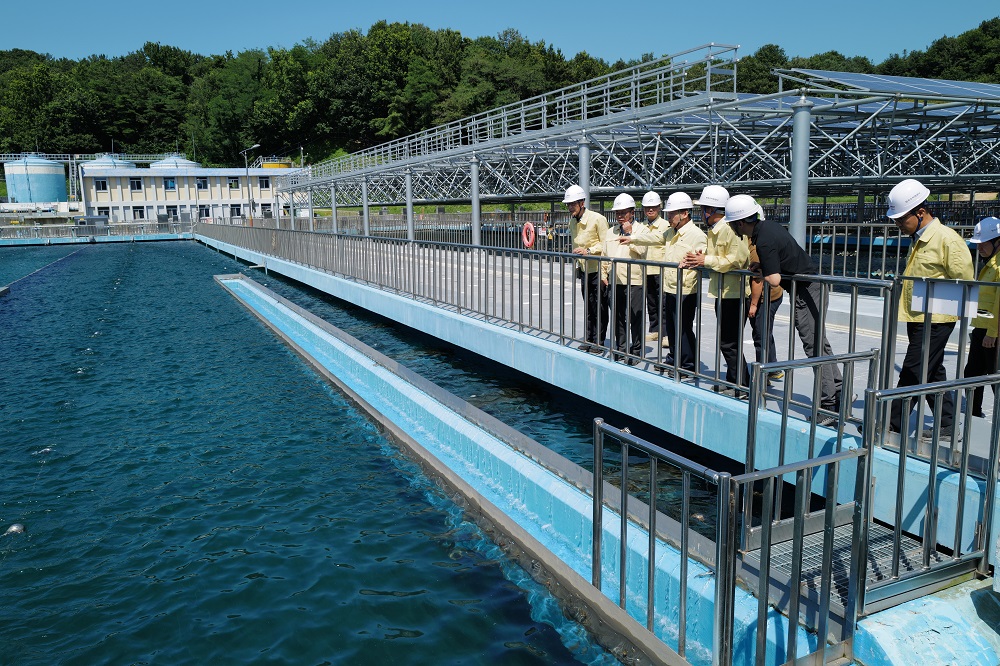 수자원공사, 역대급 폭염에 보령댐·석성정수장 점검 이미지[3]